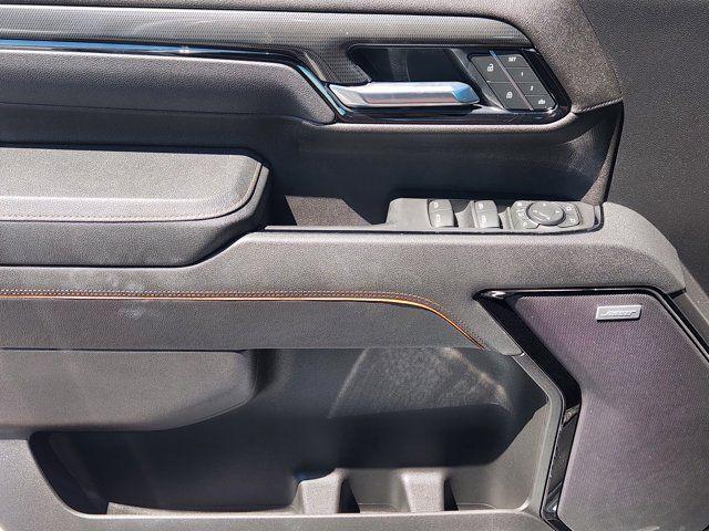 2025 GMC Sierra 2500HD 4WD Crew Cab Standard Bed AT4