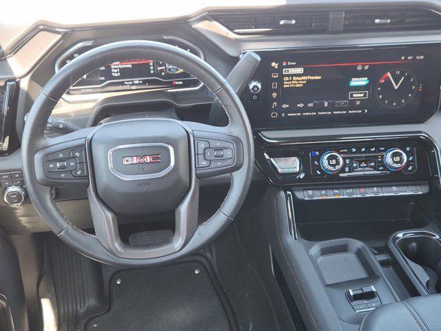 2025 GMC Sierra 2500HD 4WD Crew Cab Standard Bed AT4