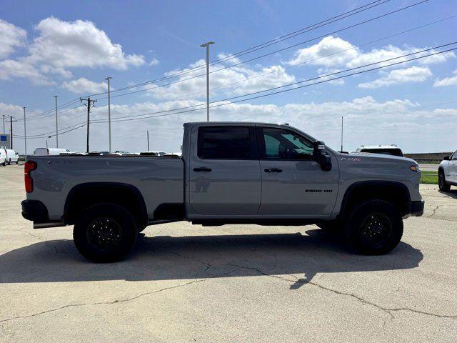 2025 Chevrolet Silverado 2500HD 4WD Crew Cab Standard Bed ZR2