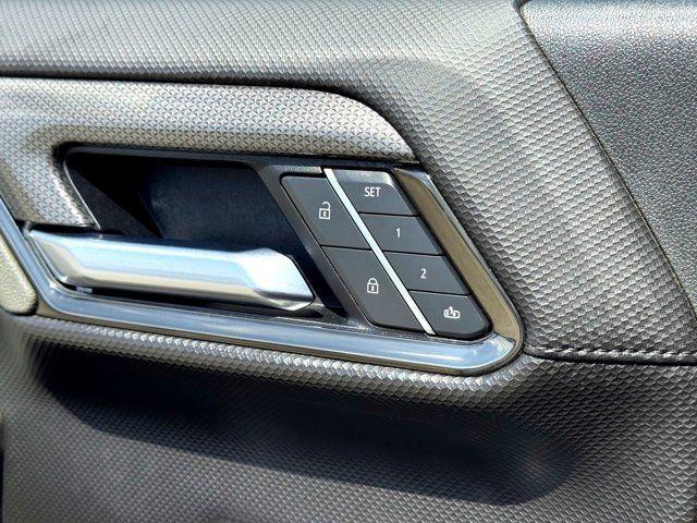 2025 Chevrolet Silverado 2500HD 4WD Crew Cab Standard Bed ZR2