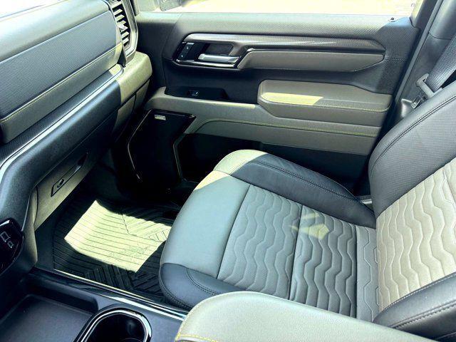 2025 Chevrolet Silverado 2500HD 4WD Crew Cab Standard Bed ZR2