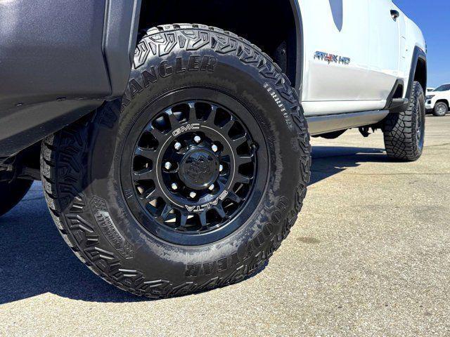 2024 GMC Sierra 2500HD 4WD Crew Cab Standard Bed AT4X
