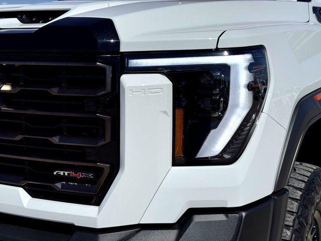 2024 GMC Sierra 2500HD 4WD Crew Cab Standard Bed AT4X