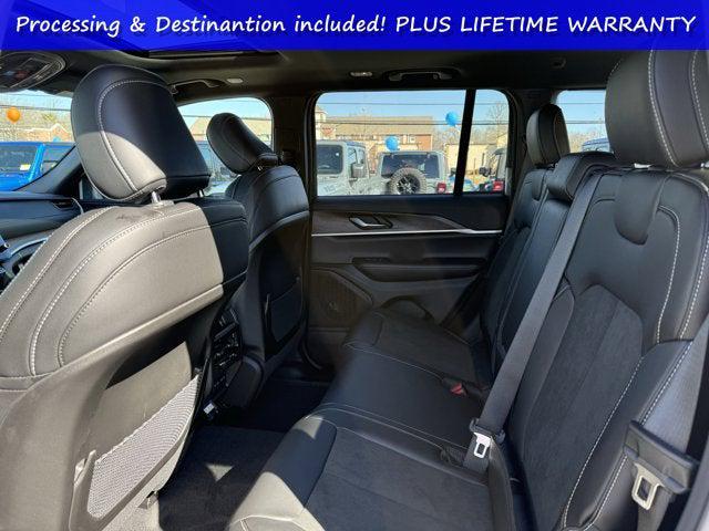2026 Jeep Grand Cherokee Altitude 4x4