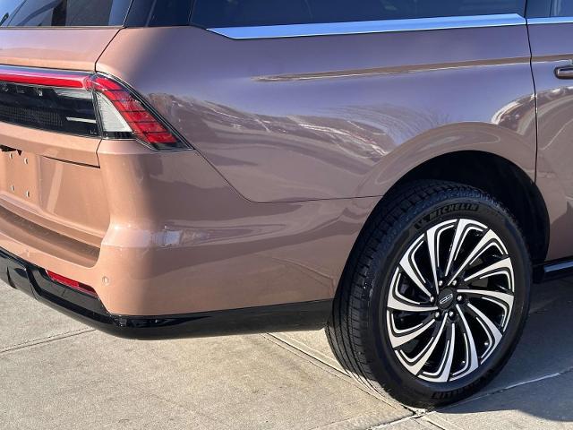 2025 Lincoln Navigator Black Label L