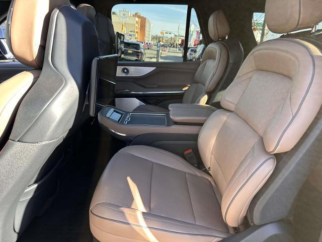 2025 Lincoln Navigator Black Label L