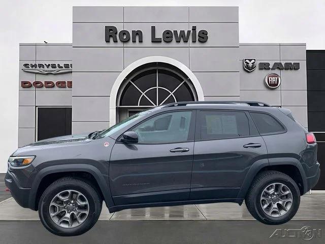 2022 Jeep Cherokee Trailhawk 4x4 2022 Jeep Cherokee Trailhawk 4x4