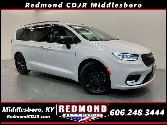 2025 Chrysler Pacifica Limited for sale in Middlesboro, KY
