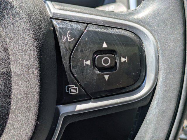 2022 Volvo XC90 T6 Inscription 7 Passenger