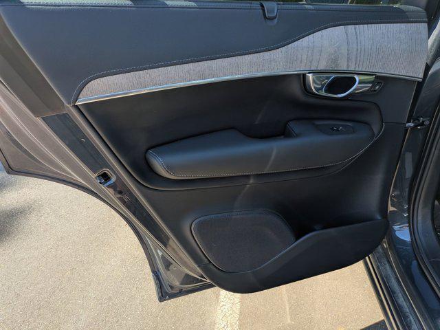 2022 Volvo XC90 T6 Inscription 7 Passenger