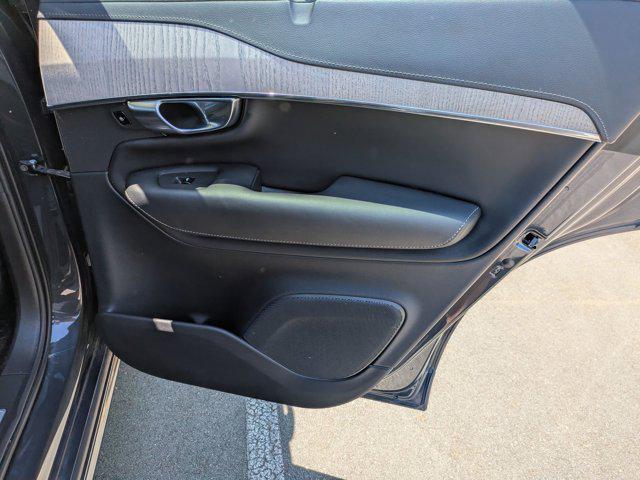 2022 Volvo XC90 T6 Inscription 7 Passenger