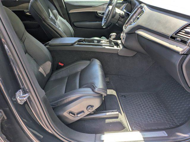 2022 Volvo XC90 T6 Inscription 7 Passenger