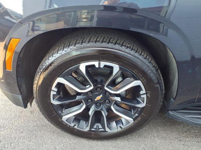 2025 Chevrolet Suburban 4WD Z71