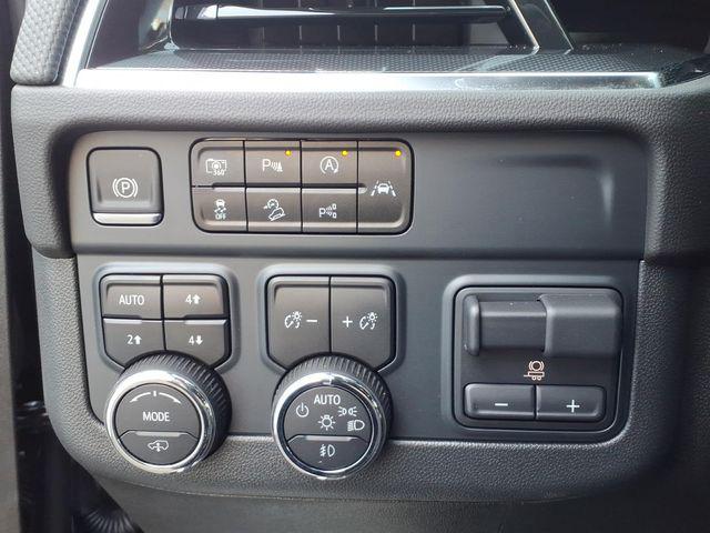 2025 Chevrolet Suburban 4WD Z71