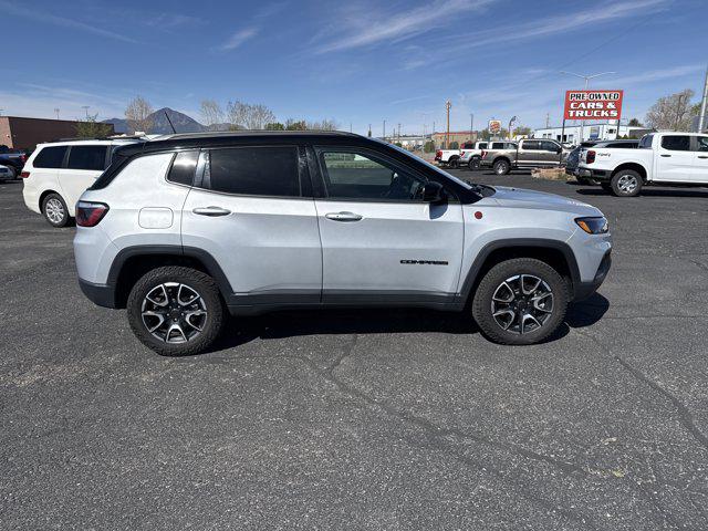 2025 Jeep Compass Trailhawk 4x4