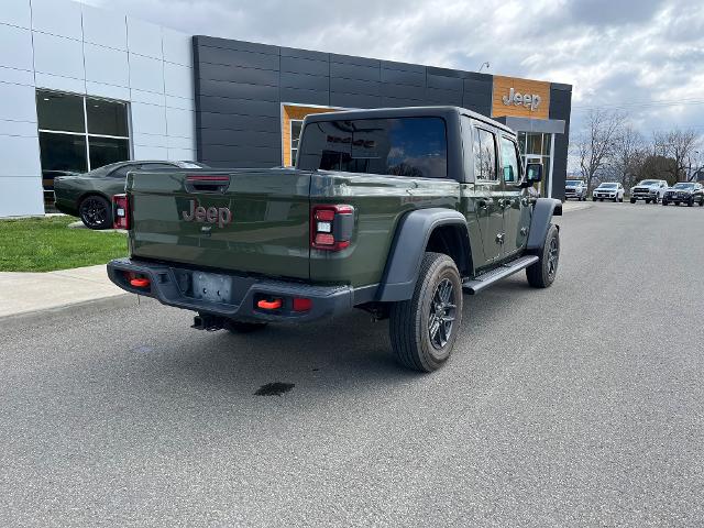 2022 Jeep Gladiator Sport