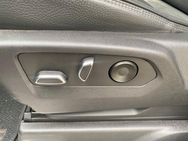 2023 GMC Sierra 1500 4WD Crew Cab Short Box Denali