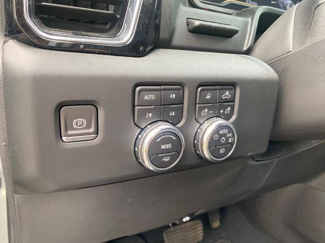 2023 GMC Sierra 1500 4WD Crew Cab Short Box Denali