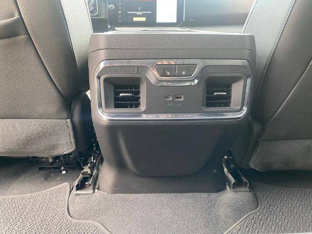 2023 GMC Sierra 1500 4WD Crew Cab Short Box Denali