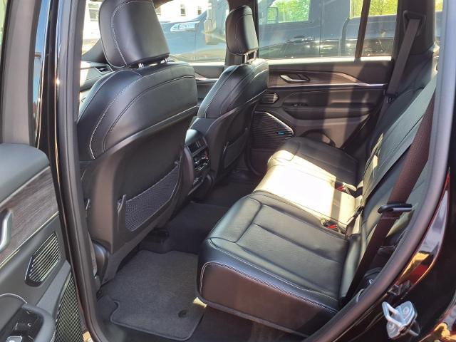 2022 Jeep Grand Cherokee Overland 4x4