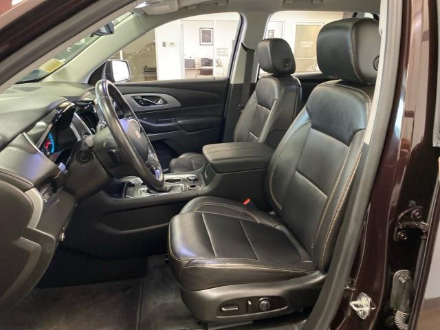 2021 Chevrolet Traverse AWD LT Leather