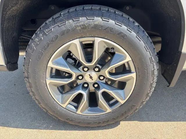 2026 Chevrolet Silverado 1500 4WD Crew Cab Short Bed RST