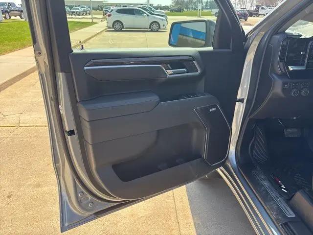 2026 Chevrolet Silverado 1500 4WD Crew Cab Short Bed RST