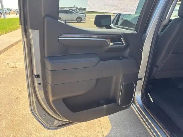 2026 Chevrolet Silverado 1500 4WD Crew Cab Short Bed RST