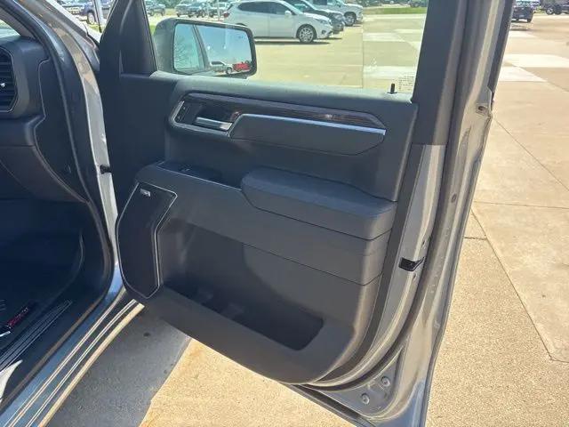 2026 Chevrolet Silverado 1500 4WD Crew Cab Short Bed RST