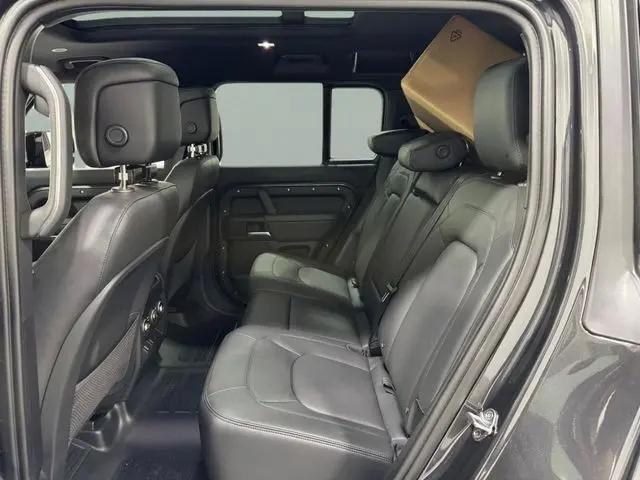 2026 Land Rover Defender P400 X-Dynamic SE