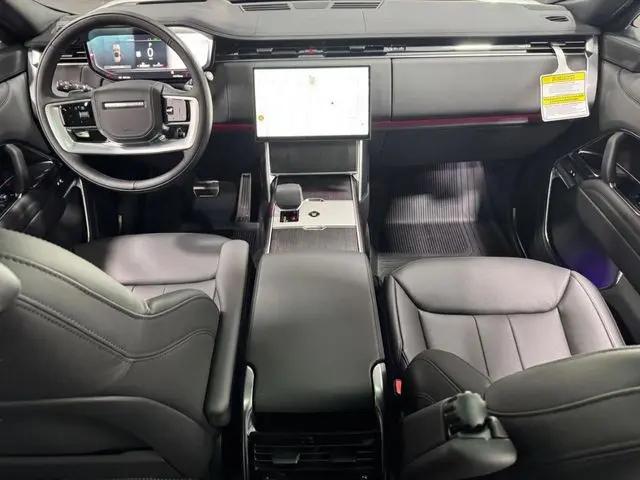 2026 Land Rover Range Rover P400 SE 7 Seat