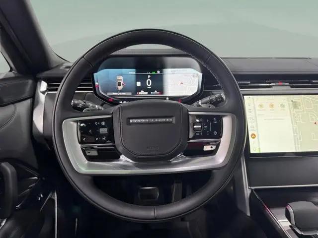 2026 Land Rover Range Rover P400 SE 7 Seat