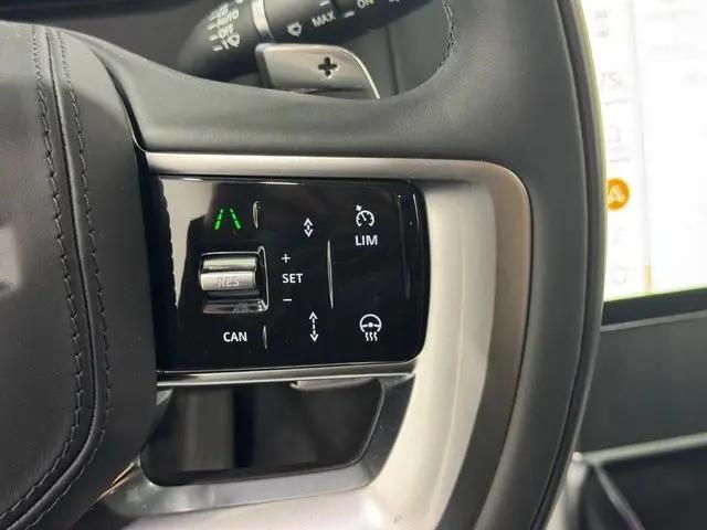 2026 Land Rover Range Rover P400 SE 7 Seat