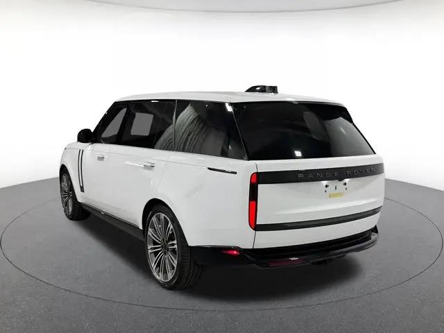 2026 Land Rover Range Rover P400 SE 7 Seat