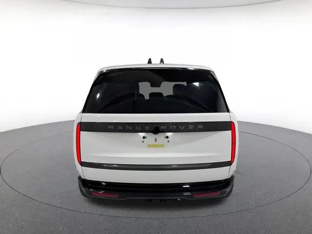 2026 Land Rover Range Rover P400 SE 7 Seat