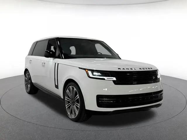 2026 Land Rover Range Rover P400 SE 7 Seat