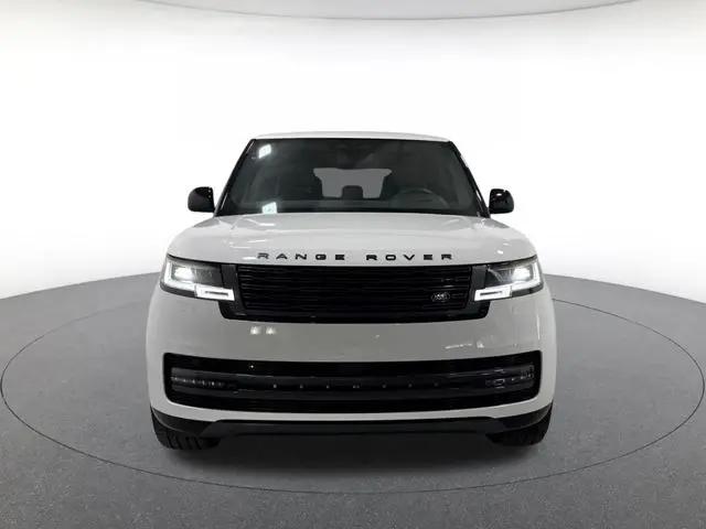 2026 Land Rover Range Rover P400 SE 7 Seat