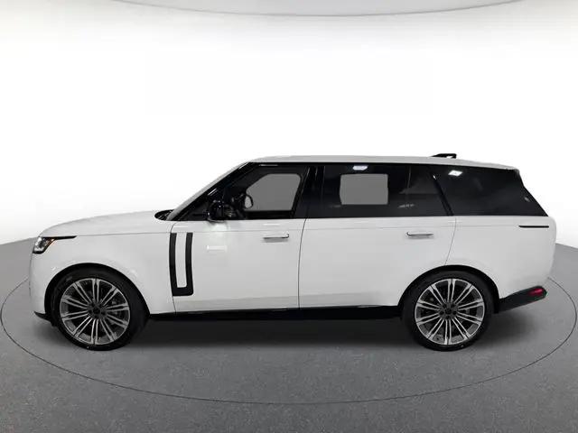 2026 Land Rover Range Rover P400 SE 7 Seat
