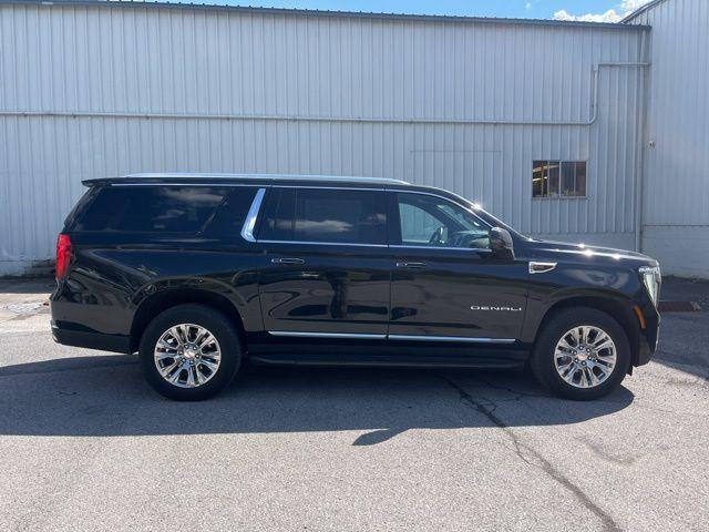 2025 GMC Yukon XL 4WD Denali