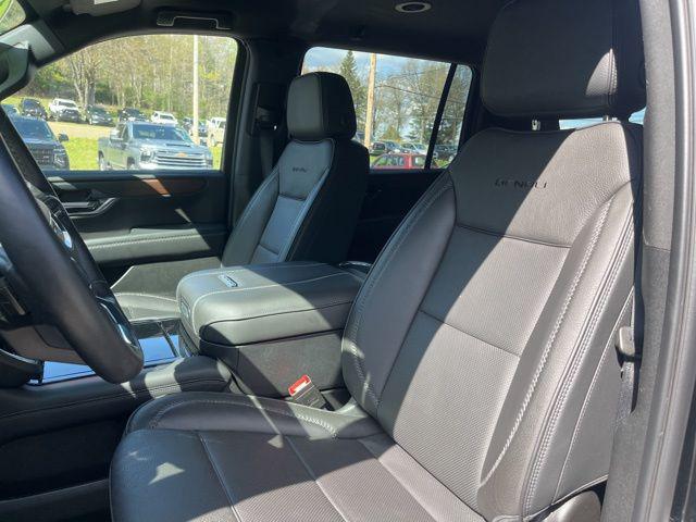 2025 GMC Yukon XL 4WD Denali