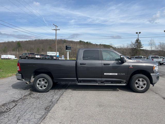 2024 Ram 3500 Big Horn Crew Cab 4x4 8' Box