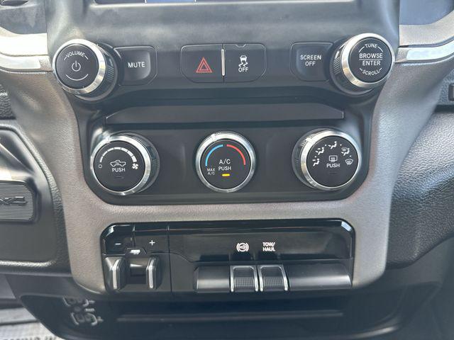 2024 Ram 3500 Big Horn Crew Cab 4x4 8' Box