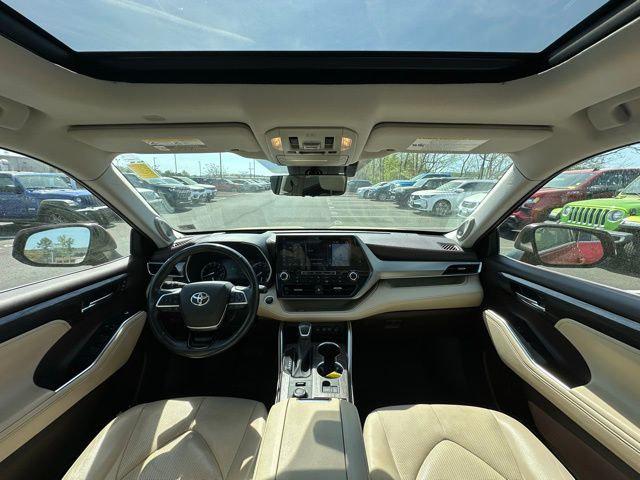 2021 Toyota Highlander Platinum