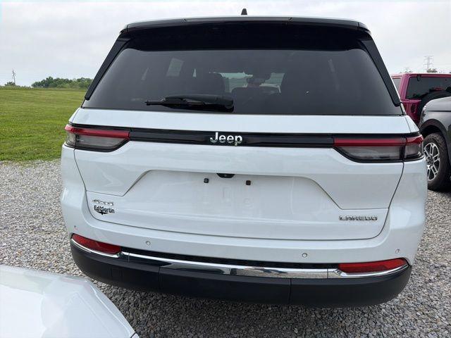 2023 Jeep Grand Cherokee Laredo 4x4