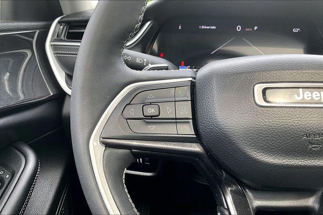 2023 Jeep Grand Cherokee Laredo 4x4