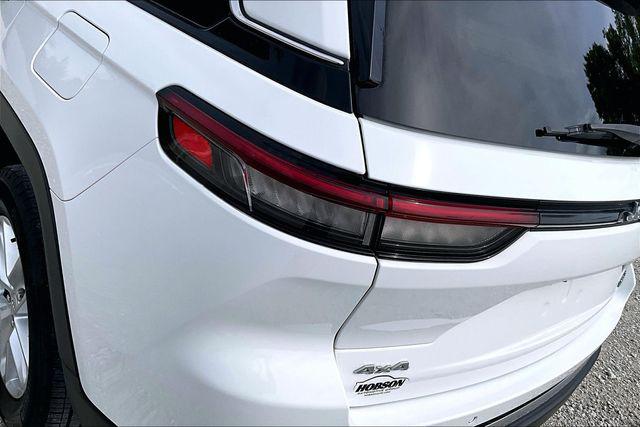 2023 Jeep Grand Cherokee Laredo 4x4
