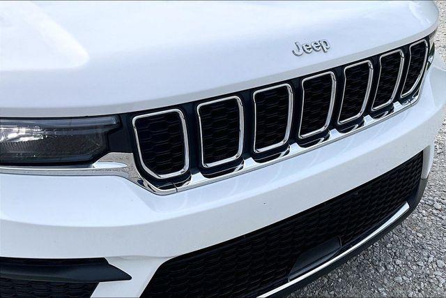 2023 Jeep Grand Cherokee Laredo 4x4