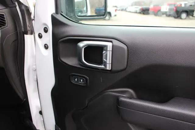 2023 Jeep Gladiator Sport