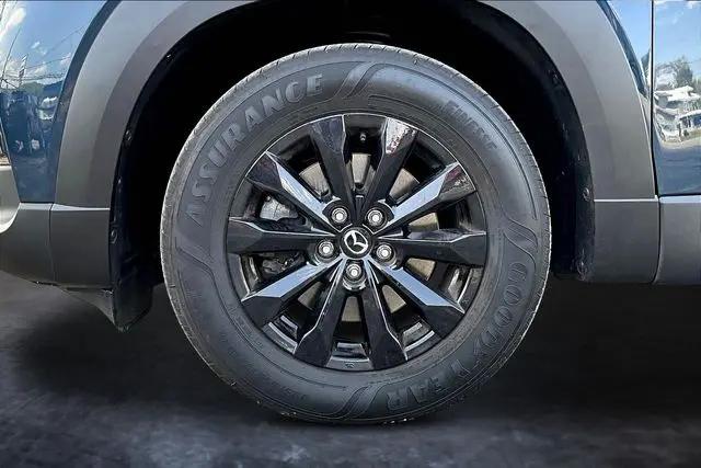 2025 Mazda CX-50 2.5 S Preferred Package