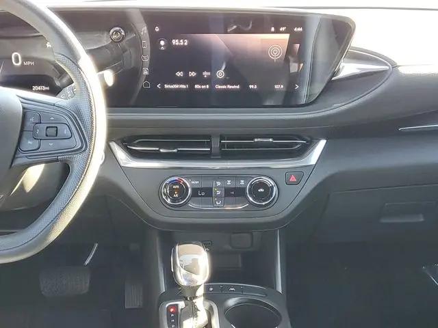 2024 Buick NV Preferred FWD